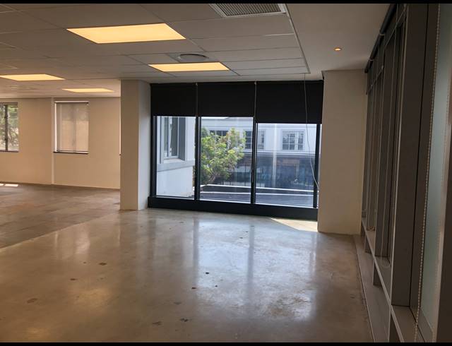 362M² OFFICE TO LET IN SANDHURST